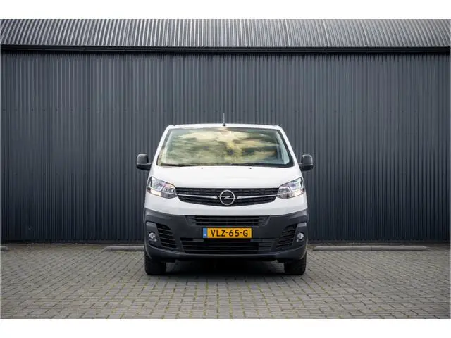 Opel Vivaro 2.0 L2H1 125PK | Bedrijfswageninrichting | Cruise | Carplay | Camera | Airco | PDC | Tre...