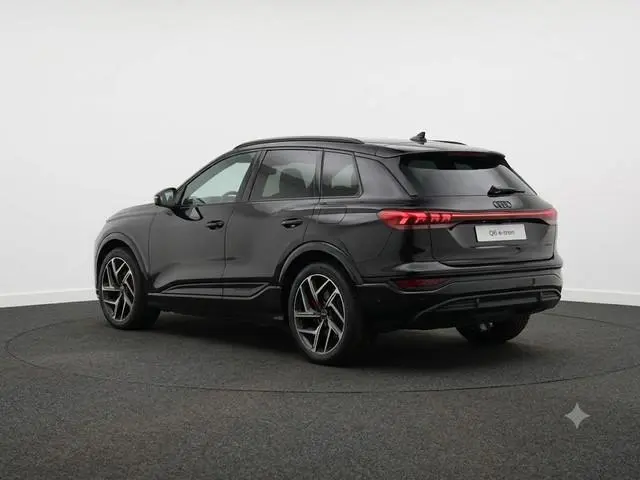 Audi Q6 e-tron S edition quattro 100 kWh 388pk | Panoramadak | Luchtvering | S-line interieur | Lede...
