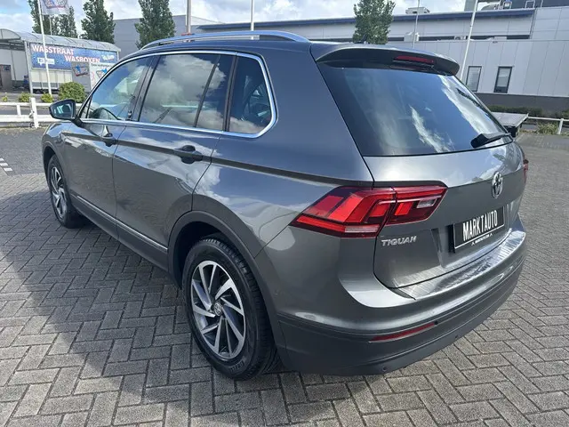 Volkswagen Tiguan 1.4 TSI Sound Navi Carplay Adaptive Cruise Stoelverwarming