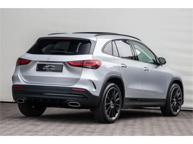 Mercedes-Benz GLA-klasse 250 e AMG Line, Pano, Widescreen, Nightpakket 2022