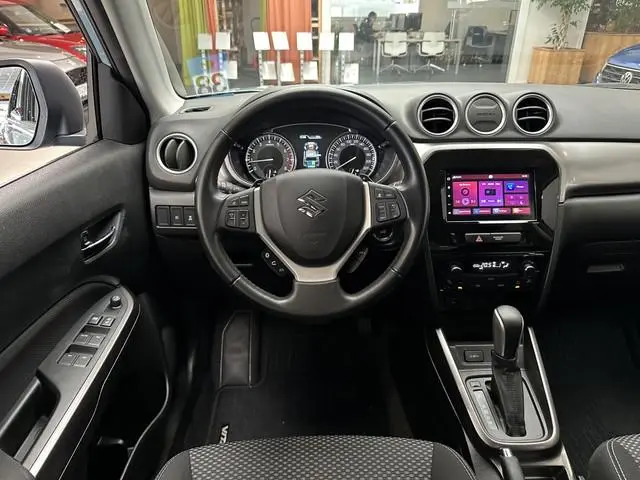 Suzuki Vitara 1.4 Boosterjet Select [ 1500 KG TREKGEWICHT | CARPLAY | DEALER OH I 100% ONDERHOUDEN ]