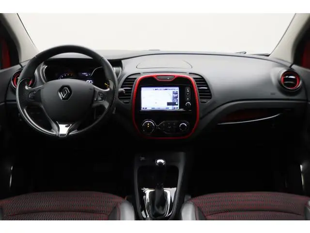 Renault Captur 1.2 TCe Helly Hansen Automaat Two-Tone, Navigatie, Keyless, Climate, Trekhaak, PDC, 1...