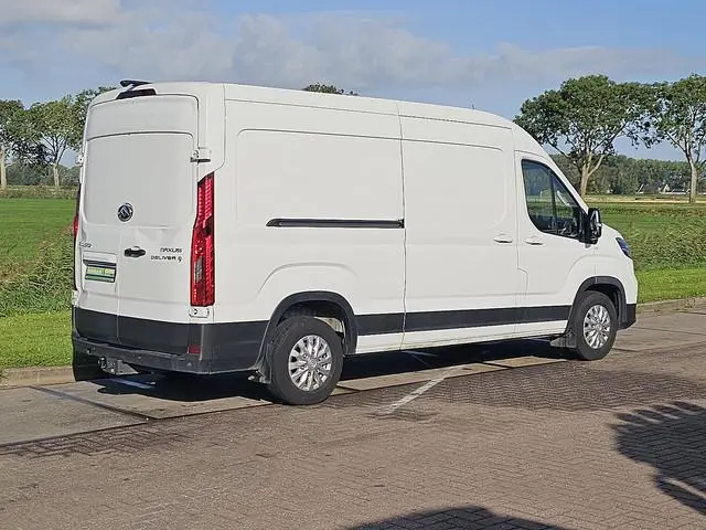 MAXUS DELIVER 9 2.0 CIT bpm vrij ac camera