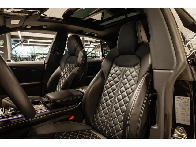 Audi Q8 60 TFSI e quattro Pro Line S Competition Carbon Interieur | Maxtonset | RS Stoelen | BTW