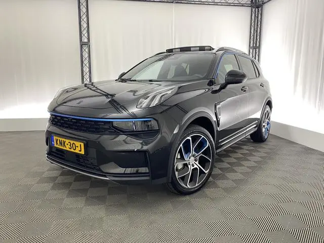 Lynk & Co 01 1.5 | Apple carplay | Pano dak | 360 Camera | Sportstoelen | Stoelverwarming | El. acht...