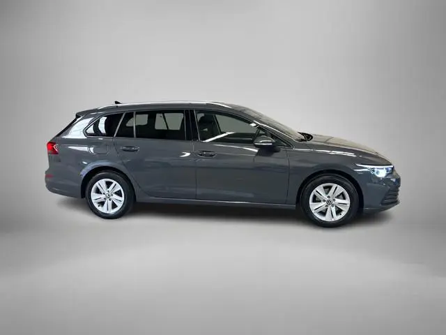 Volkswagen Golf Variant 1.0TSI/110PK Life Business · Navigatie · Camera + Parkeersensoren · Massage...