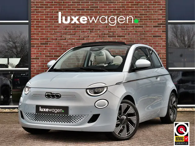 Fiat 500 C La Prima 42 kWh Celestial Blue incl-Winterset ACC Stoelverw Camera Carplay