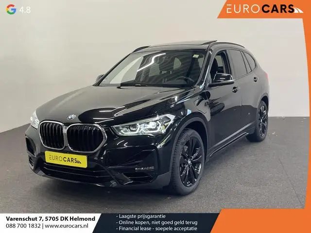 BMW X1 xDrive25e SportLine Aut PHEV Pano dak HiFi system Verwarmbare stoelen Sport stoelen navi Carp...
