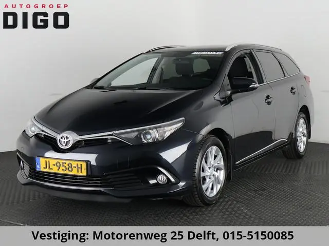 Toyota Auris Touring Sports 1.2T Dynamic NAVI. CRUISE CONTROL. PANORAMA DAK. TREKHAAK.
