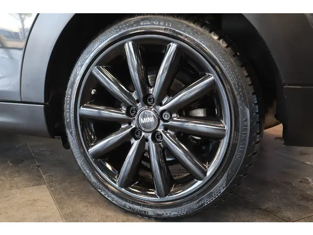 MINI Cooper 2.0 Cooper S Chili Panodak ECC Navi Stoelverw ! 2e Paasdag geopend van 12.00 tot 17:00u...