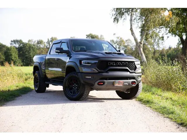 Dodge Ram 1500 6.2 V8 4x4 Crew Cab TRX