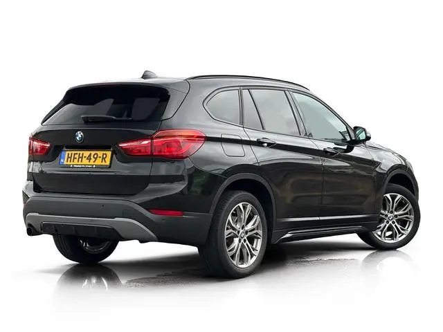 BMW X1 sDrive18i Executive ✅ Pano ✅ H/K ✅ Sportstoelen
