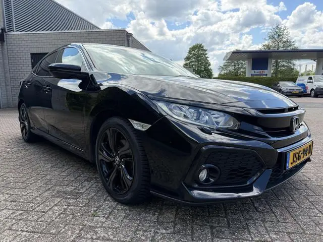 Honda Civic 1.0 i-VTEC Elegance*Navi*ECC*PDC*Carplay*Camera