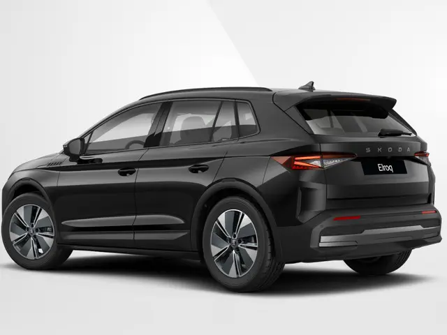 Škoda Elroq Business Edition Elektromotor 150 kW / 204 PK SUV Black Magic | 3000,- inruilbonus