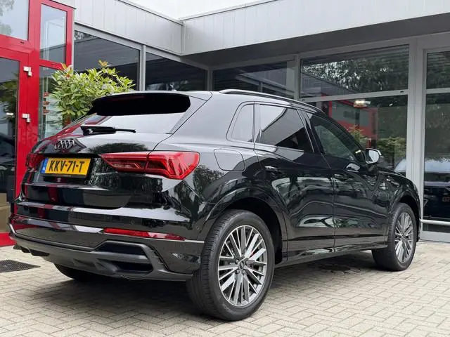Audi Q3 45 TFSI-e AUT *!* S-LINE *!* NAVI/ MATRIX/ RADAR/ 19 INCH/ BLACK OPTIEK *!*