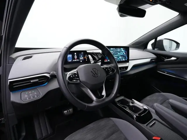 Volkswagen ID.4 Pro Business 77 kWh 204 pk | Warmtepomp | IQ Light | Adaptive Cruise | Stuur-/stoelv...