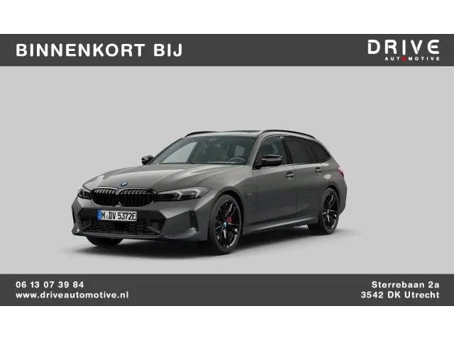 BMW 3-serie Touring 330e xDrive High Ex. M-Sport Pro |Pano|H/K|M-Seats|ACC|HUD|Trekhaak|19"|Dravit