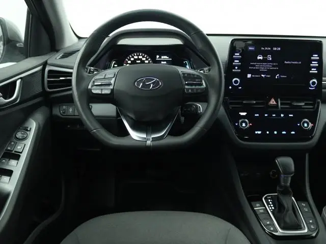 Hyundai IONIQ 1.6 GDi PHEV Comfort | Carplay navigatie | Trekhaak | Camera | S