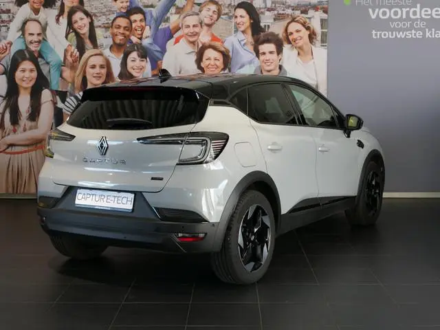 Renault Captur 1.8 E-Tech full hybrid 160 techno Camera, Adaptive Cruise, Clima, Google Navi