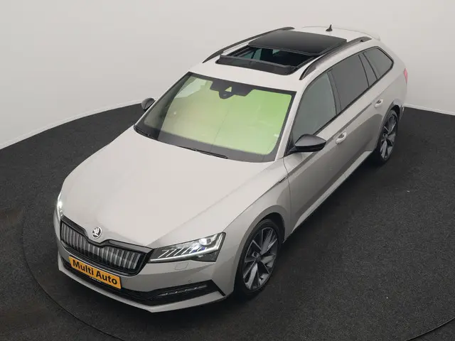 Škoda Superb