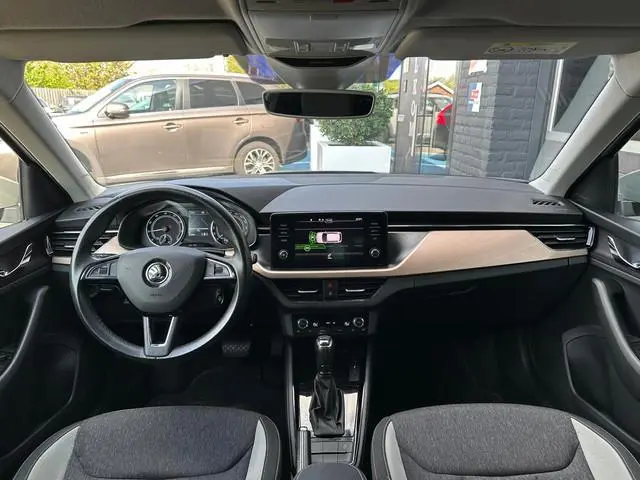ŠKODA Kamiq 1.0 TSI Business Edition, Automaat, Bluetooth, Cruise, CarPlay, Trekhaak, PDC