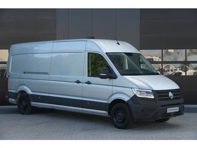 Volkswagen Crafter 35 2.0 TDI L4H3 140pk Automaat - ACC - LED -  Geveerde Stoel - Carplay - Camera -...