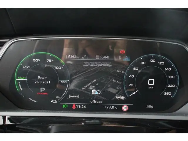 Audi e-tron e-tron 55 quattro advanced Pro Line Plus 408pk! | Navigatie | Climate Control | Electris...