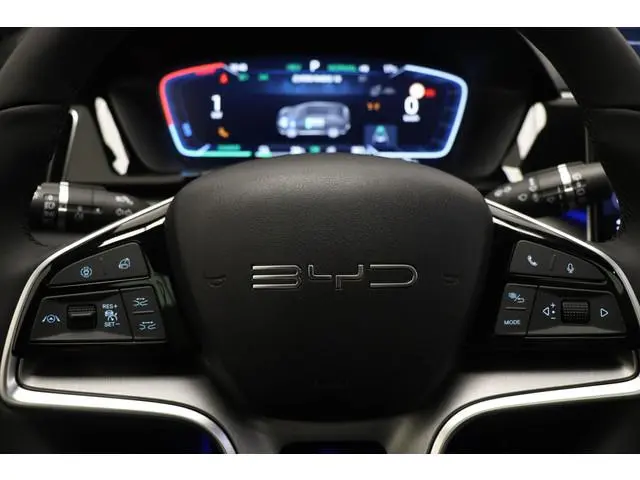 BYD SEAL U