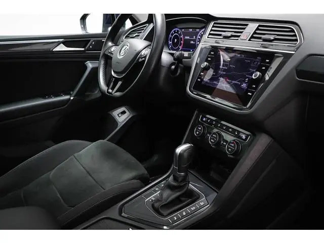 Volkswagen Tiguan 1.4 TSI ACT Highline | EXECUTIVE / ADVANCE- PACK | PANORAMADAK | DAB | DYNAUDIO |...