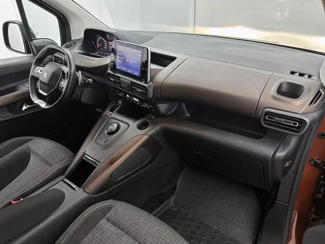 Peugeot Rifter Long 1.2 131PK Automaat GT 7pers. * Distributie vv.bij 95Dkm * / Trekhaak / Airco-ecc...