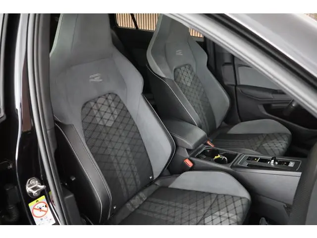 Volkswagen Golf Variant 1.5 eTSI 150pk DSG 2x R-Line h/k Navigatie Adaptive Cruise PDC Virtual Cockp...