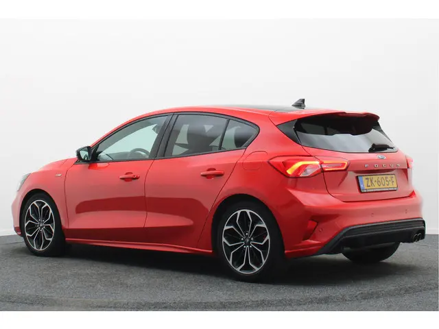 Ford Focus 1.5 EcoBoost ST Line Business Navigatie, Apple CarPlay, 18" LM Velgen