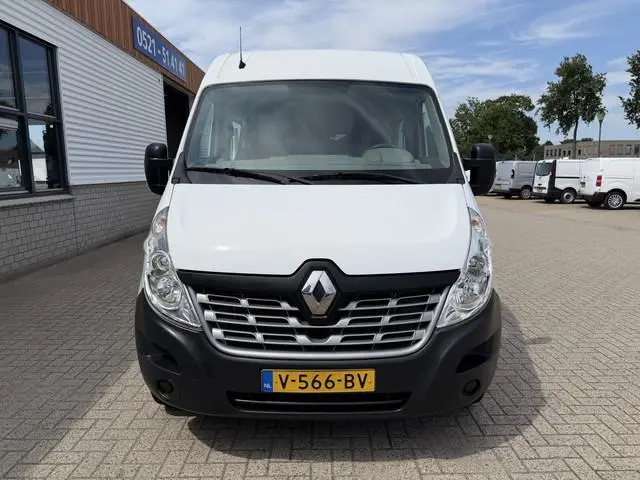 Renault Master T35 2.3 dCi L2H2 DC 6 persoons / vaste prijs rijklaar € 14.950 ex btw / euro 6 / bpm...