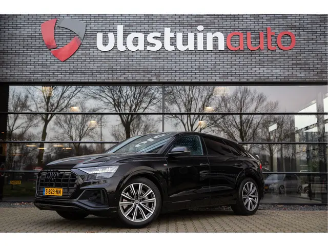 Audi Q8 55 TFSI e quattro Pro Line Advanced , RS-seats, 3D-camera, Luchtvering, Head-up display, App...