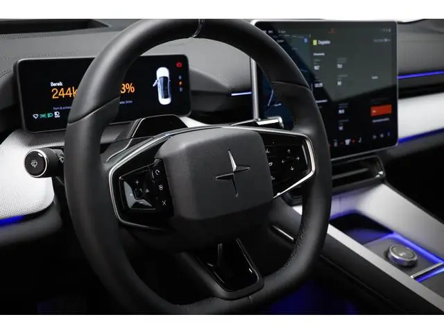 Polestar 4