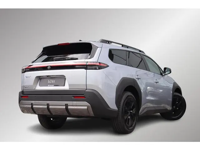 Toyota bZ4X Touring Dynamic limited 75 kWh €3.000 Inruil Voordeel ! Direct leverbaar!