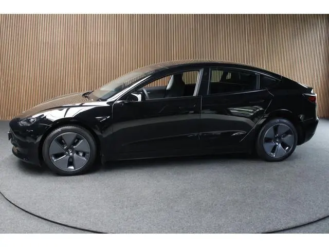 Tesla Model 3 RWD 60 kWh Full Self Driving 3 - Warmtepomp - Leder - Pano -  856km!!