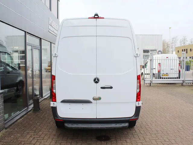 Mercedes-Benz eSprinter