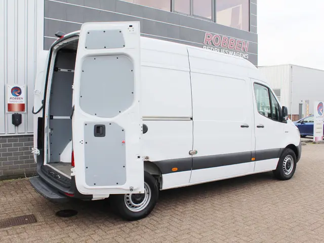 Mercedes-Benz eSprinter