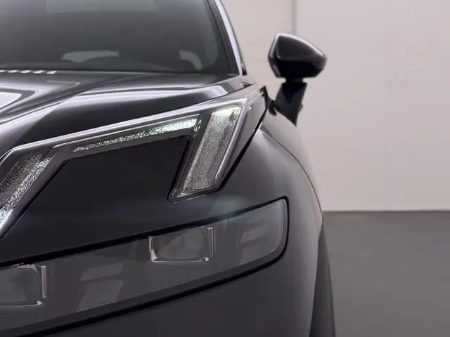 Lynk & Co 08