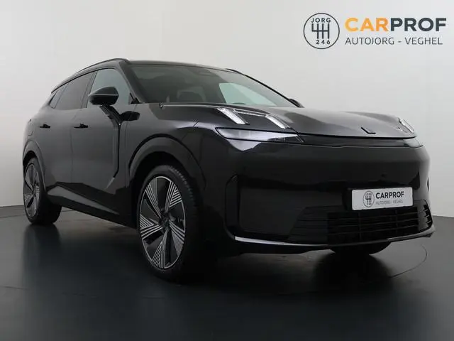 Lynk & Co 08