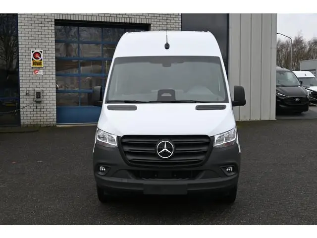 Mercedes-Benz eSprinter 314 L3H2 Pro RWD 81kWh Smartphone integratiepakket, DC-opladen 115kW