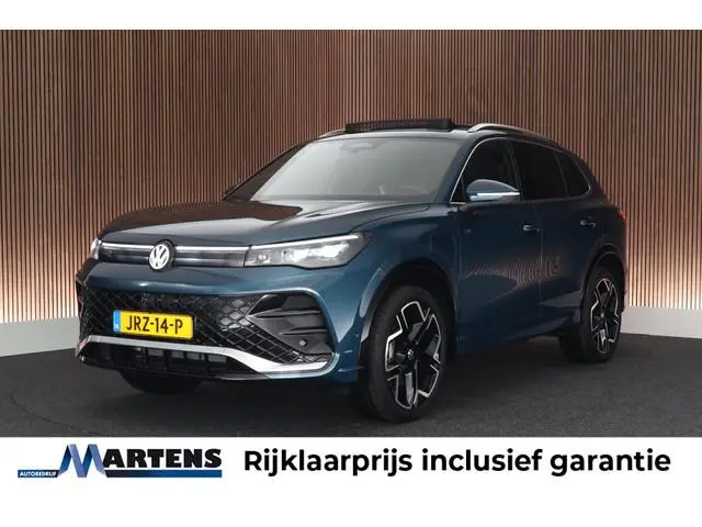 Volkswagen Tiguan 1.5 272pk eHybrid R-Line Business Trekhaak Camera Keyless Massage Virtual Cockpit...