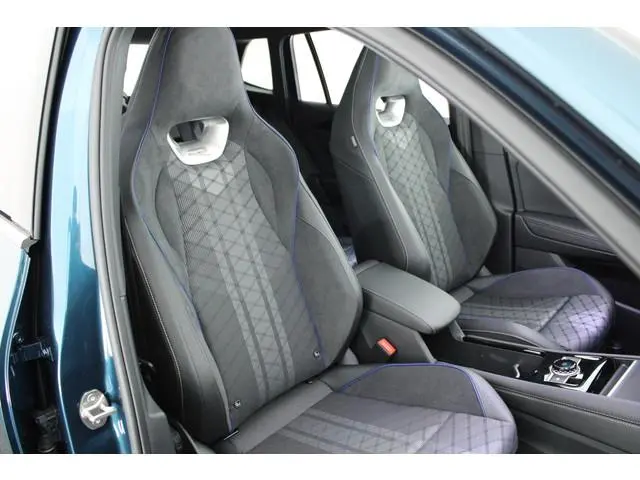 Volkswagen Tiguan 1.5 272pk eHybrid R-Line Business Trekhaak Camera Keyless Massage Virtual Cockpit...