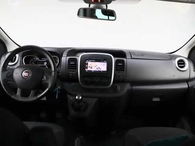 Fiat Talento 1.6 MJ EcoJet L2H1 | Incl. BTW en BPM | VIP 8 Persoons | Navi |  PDC Achter | Stoelverw...