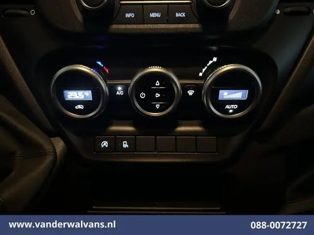 Iveco Daily 35S16 157pk L3H2 Euro6 Airco | 3500kg trekvermogen | Parkeersensoren Bijrijdersbank