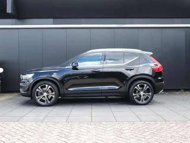 Volvo XC40 1.5 T5 Recharge Business Pro | CAMERA | TREKHAAK | STOEL/STUURVERW. | CRUISE | NAVI |