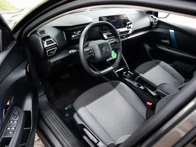 Citroën Ë-C4 X Feel 50 kWh 1e-Eig. & Keurig-Onderh. BOVAG-Garantie. NL-Auto.