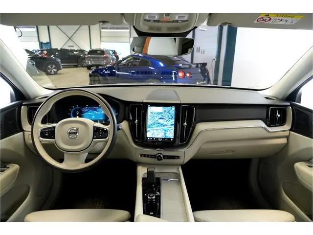 Volvo XC60 2.0 T8 AWD 335kW/456pk Plug-in hybrid Plus Bright PANORAMADAK + HARMAN/KARDON + EL.TREKHA...