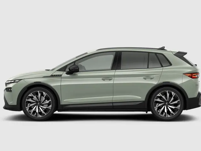 Škoda Elroq Sportline Elektromotor 210 kW / 286 PK SUV Elektri sch | Timiano Green | Trekhaak | Ligh...